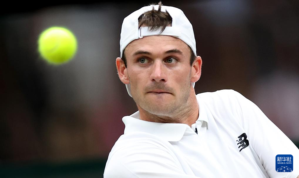 他毅然选择 他毅然选择